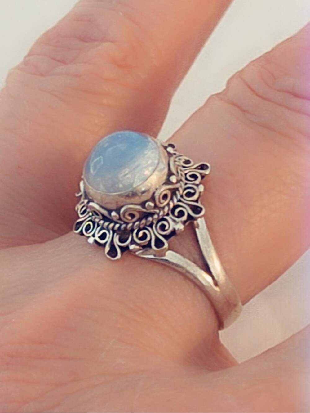 Rainbow Moonstone 925 Sterling Silver Gemstone Ring